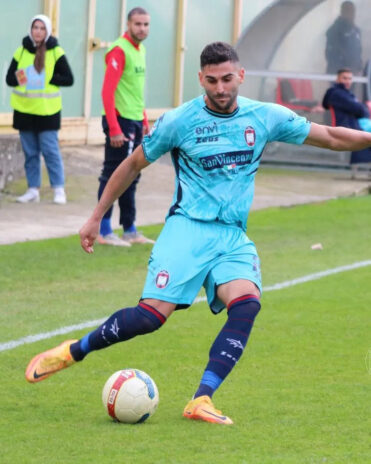 Terza maglia crotone 2023 zeus