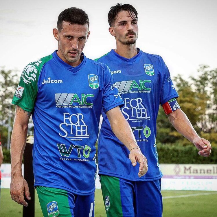 Maglia FeralpiSalò 2022-2023 home