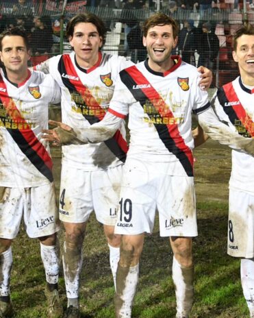 Seconda divisa Gubbio calcio Serie C
