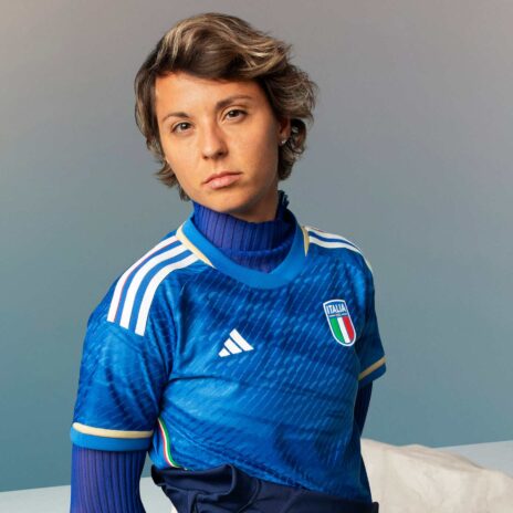 Valentina Giacinti indossa la nuova maglia azzurra