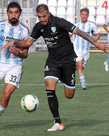 Seconda maglia Olbia nera Serie C