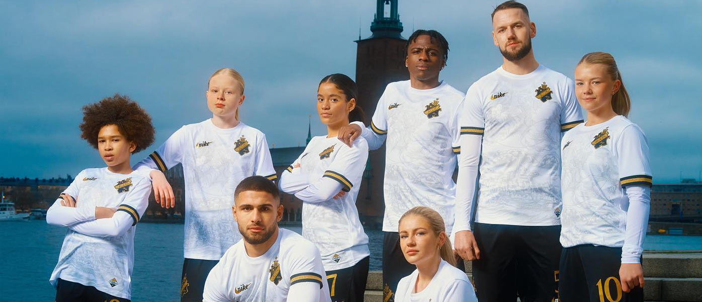 Kit AIK Solna celebrativo 132 anni