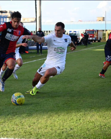 Divisa away bianca Latina 2022-2023