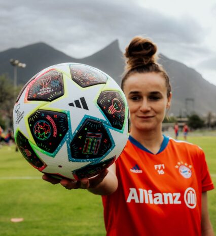 Lina Magull, pallone UWCL Adidas 2023