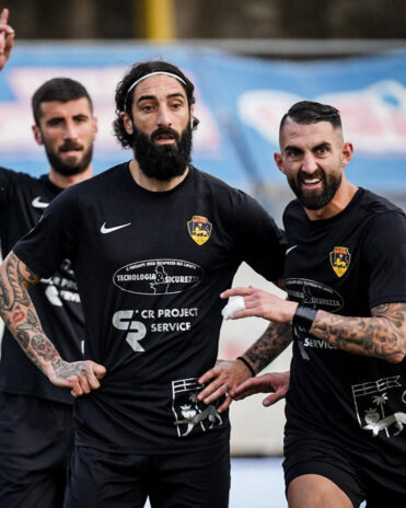 Terza divisa nera viterbese Serie C