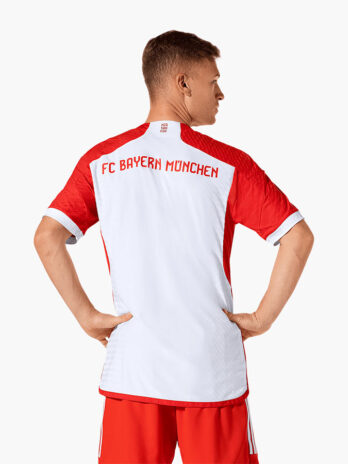 Header_player2_Bayern_Home_23_24