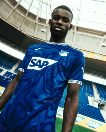 Prima maglia Hoffenheim 2023-2024 blu