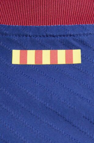 Colori della Senyera sulla divisa del Barcellona