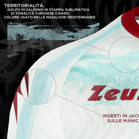 Il golfo di salerno sulla maglia away della salernitana