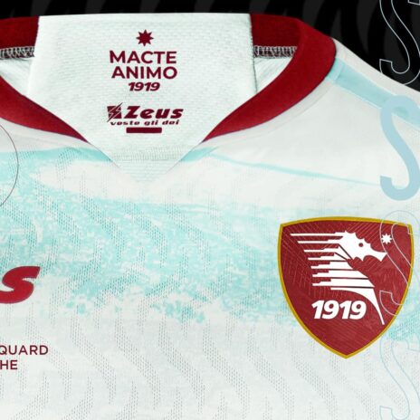 Dettaglio grafica Salernitana kit away