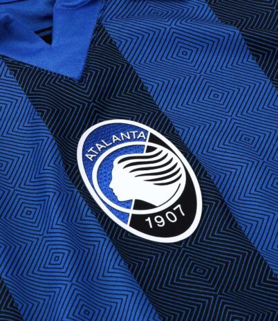 La trama geometrica sulla maglia dell'Atalanta