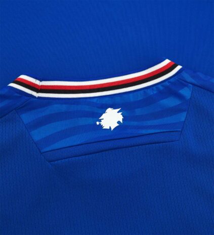 Retro collo Sampdoria con il Baciccia