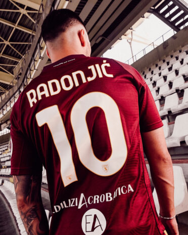 Font Torino maglia Radonjic