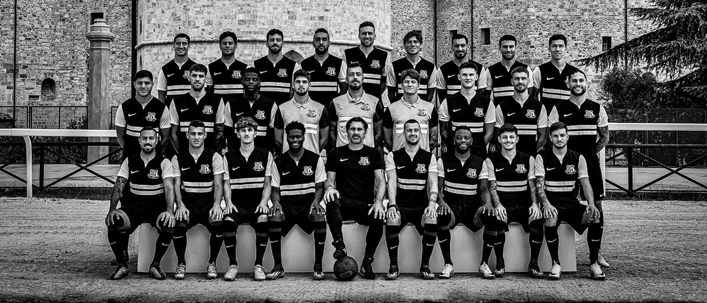 La maglia celebrativa dell'Ascoli per i 125 anni