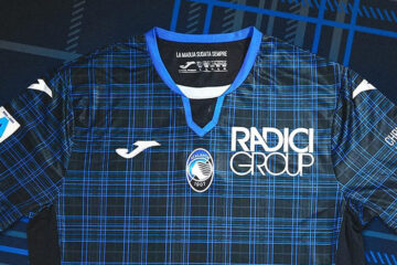 Atalanta la maglia per il Natale 2023-2024