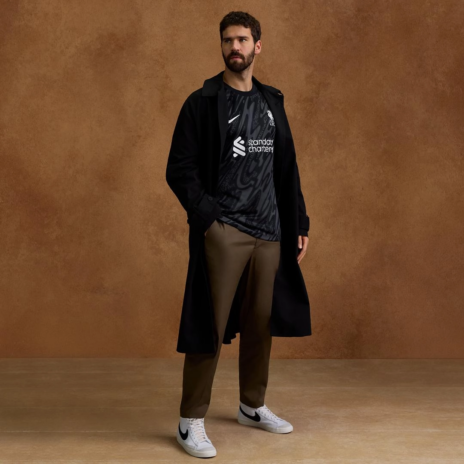 maglia-home-liverpool-shooting2-24-25