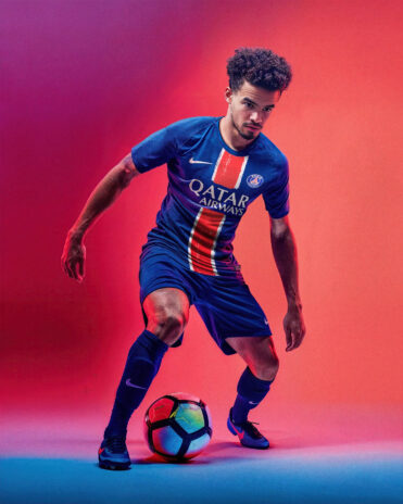 Vitinha con la divisa del PSG 2024-25