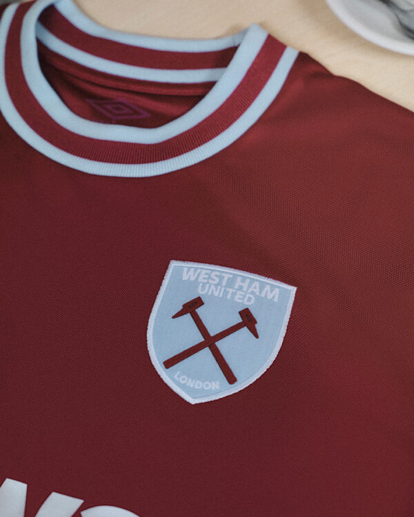 West Ham Home 24-25 stemma