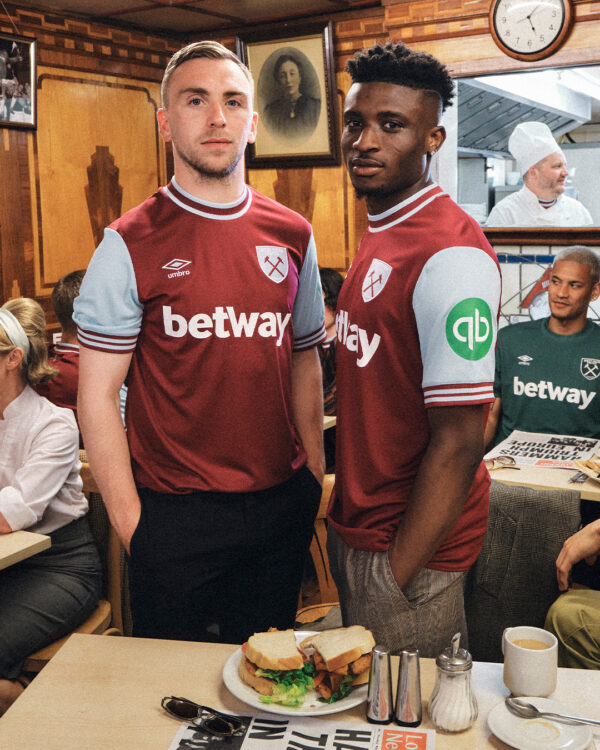 West Ham home 24-25 giocatori