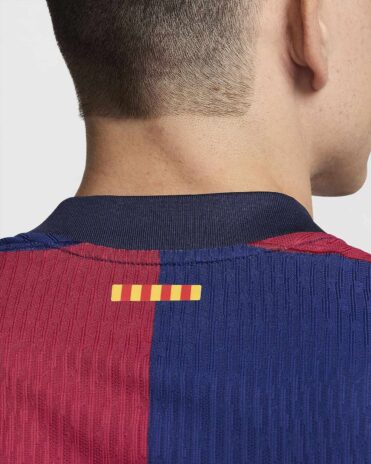 Dettaglio Senyera retro maglia barcellona
