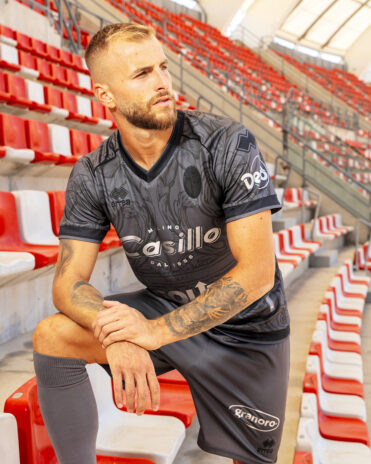 Terza maglia bari calcio 2024-25 grigia