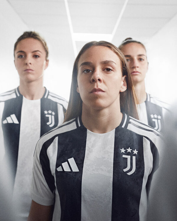 Juventus maglia 2024-2025 presentazione